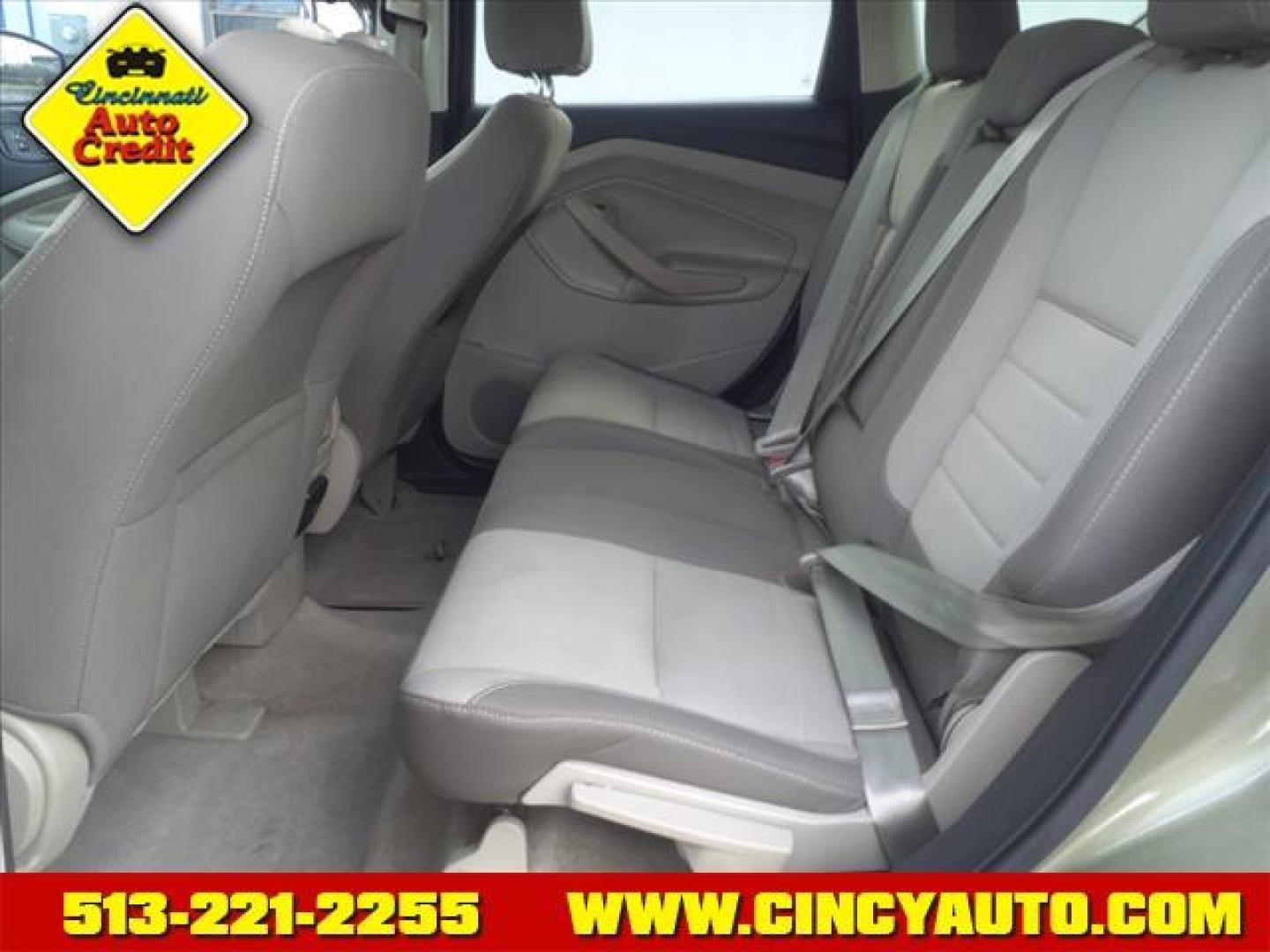 2013 Frosted Glass Metallic Ford Escape SE (1FMCU0GX4DU) with an 1.6L EcoBoost 1.6L Turbo I4 17 Direct Injection engine, 6-Speed Shiftable Automatic transmission, located at 5489 Dixie Highway, Fairfield, OH, 45014, (513) 221-2255, 39.333084, -84.523834 - Photo#4