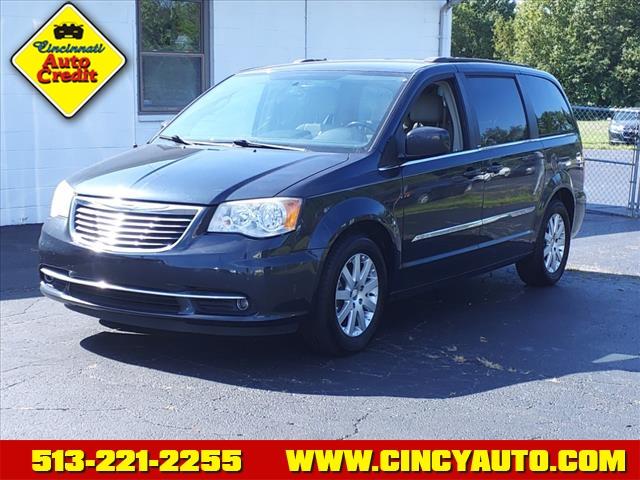 photo of 2013 Chrysler Town and Country