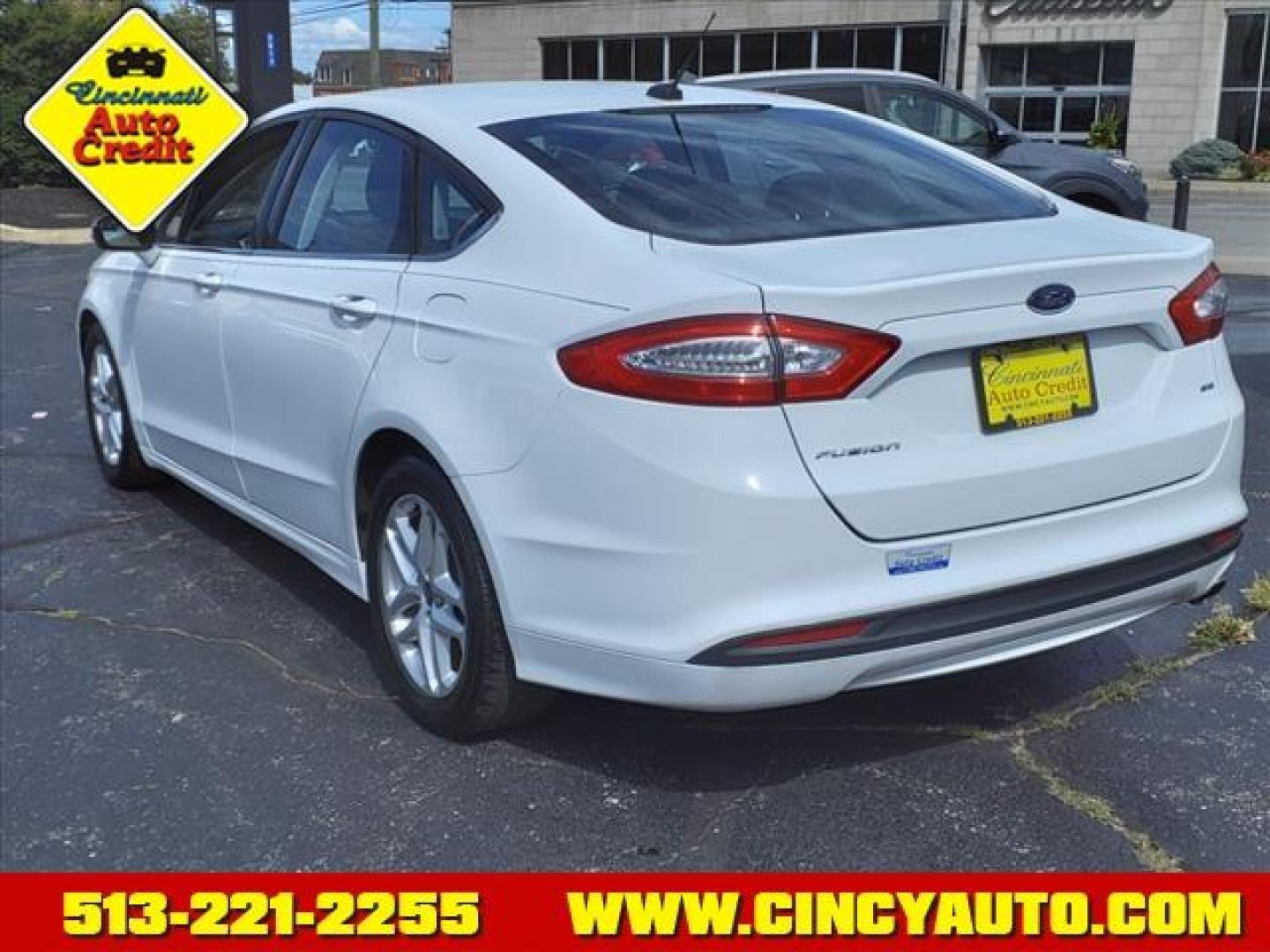 2016 Oxford White Ford Fusion SE (3FA6P0H71GR) with an 2.5L 2.5L I4 175hp 175ft. lbs. Sequential Multiport Fuel Injection engine, 6-Speed Shiftable Automatic transmission, located at 2813 Gilbert Avenue, Cincinnati, OH, 45206, (513) 221-2255, 39.130219, -84.489189 - Photo#2