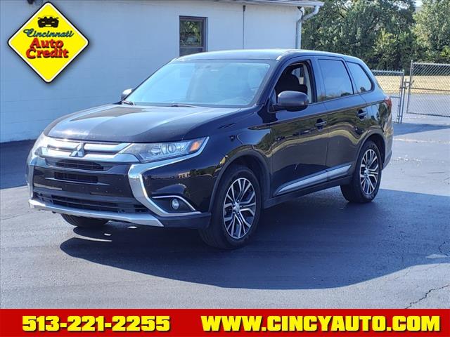 photo of 2016 Mitsubishi Outlander ES