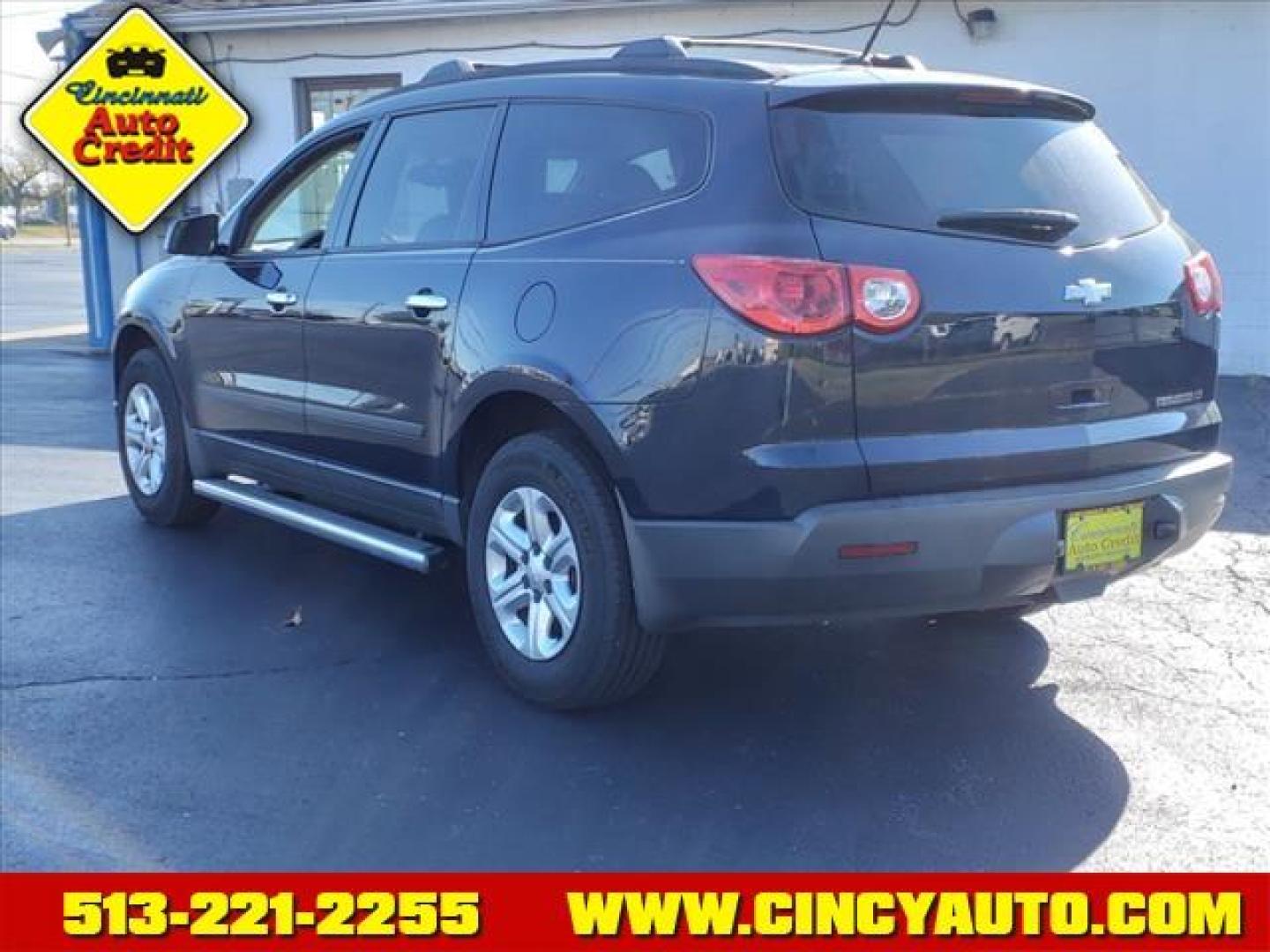 2012 Dark Blue Metallic Chevrolet Traverse LS (1GNKRFED9CJ) with an 3.6L 3.6L V6 281hp 266ft. lbs. Direct Injection engine, 6-Speed Shiftable Automatic transmission, located at 5489 Dixie Highway, Fairfield, OH, 45014, (513) 221-2255, 39.333084, -84.523834 - Photo#2