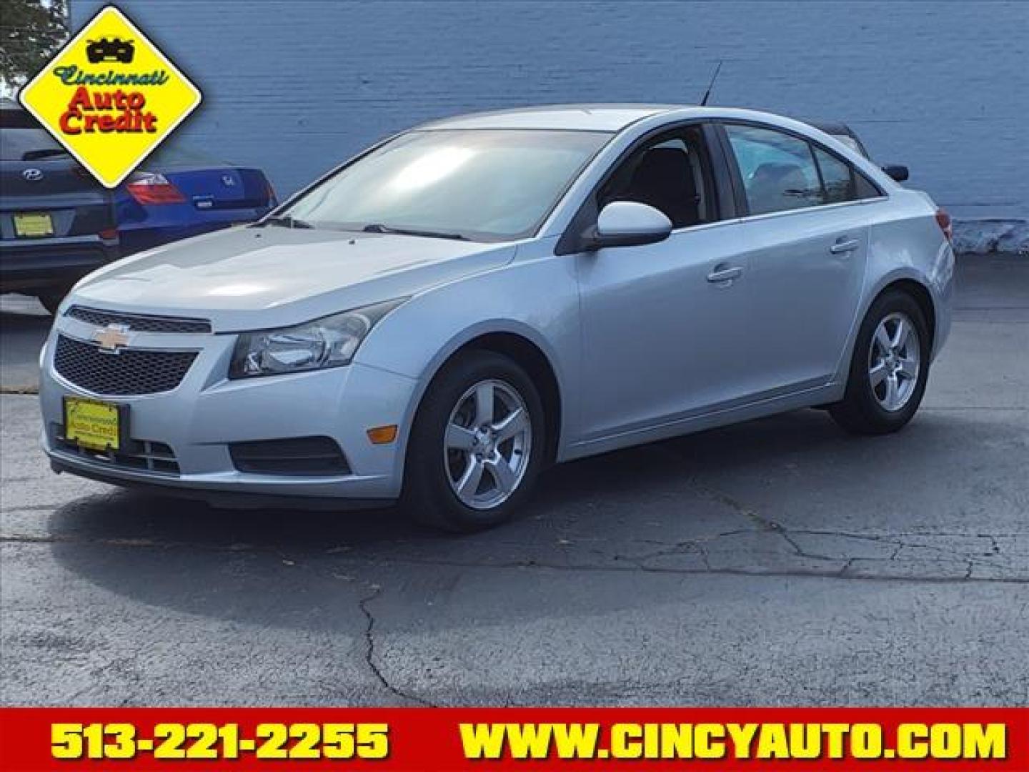 2014 Silver Ice Metallic Chevrolet Cruze 1LT Auto (1G1PC5SB6E7) with an 1.4L Ecotec 1.4L Turbo I4 138hp 148ft. lbs. Sequential Multiport Fuel Injection engine, 6-Speed Shiftable Automatic transmission, located at 2813 Gilbert Avenue, Cincinnati, OH, 45206, (513) 221-2255, 39.130219, -84.489189 - Photo#0