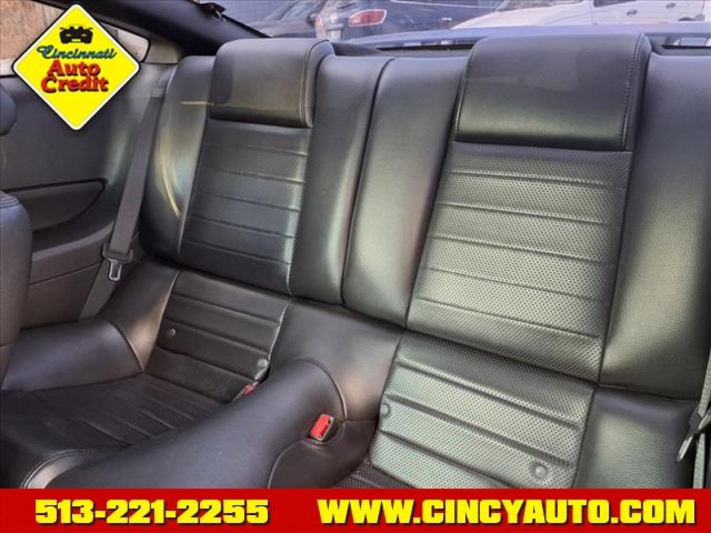 2006 Tungsten Grey Clearcoat Metallic Ford Mustang GT Deluxe (1ZVHT82H065) with an 4.6L 4L NA V8 single overhead cam (SOHC) 24V Fuel Injected engine, 5-Speed Automatic transmission, located at 2813 Gilbert Avenue, Cincinnati, OH, 45206, (513) 221-2255, 39.130219, -84.489189 - Photo#4