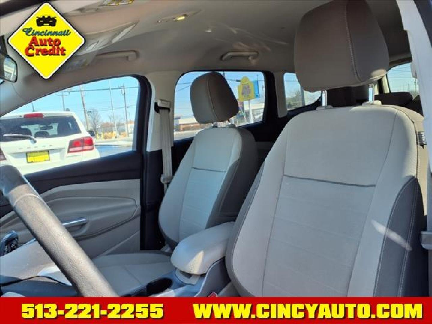 2014 Sterling Gray Metallic Uj Ford Escape SE (1FMCU9GX4EU) with an 1.6L EcoBoost 1.6L Turbo I4 178hp 184ft. lbs. Direct Injection engine, 6-Speed Shiftable Automatic transmission, located at 5489 Dixie Highway, Fairfield, OH, 45014, (513) 221-2255, 39.333084, -84.523834 - Photo#5