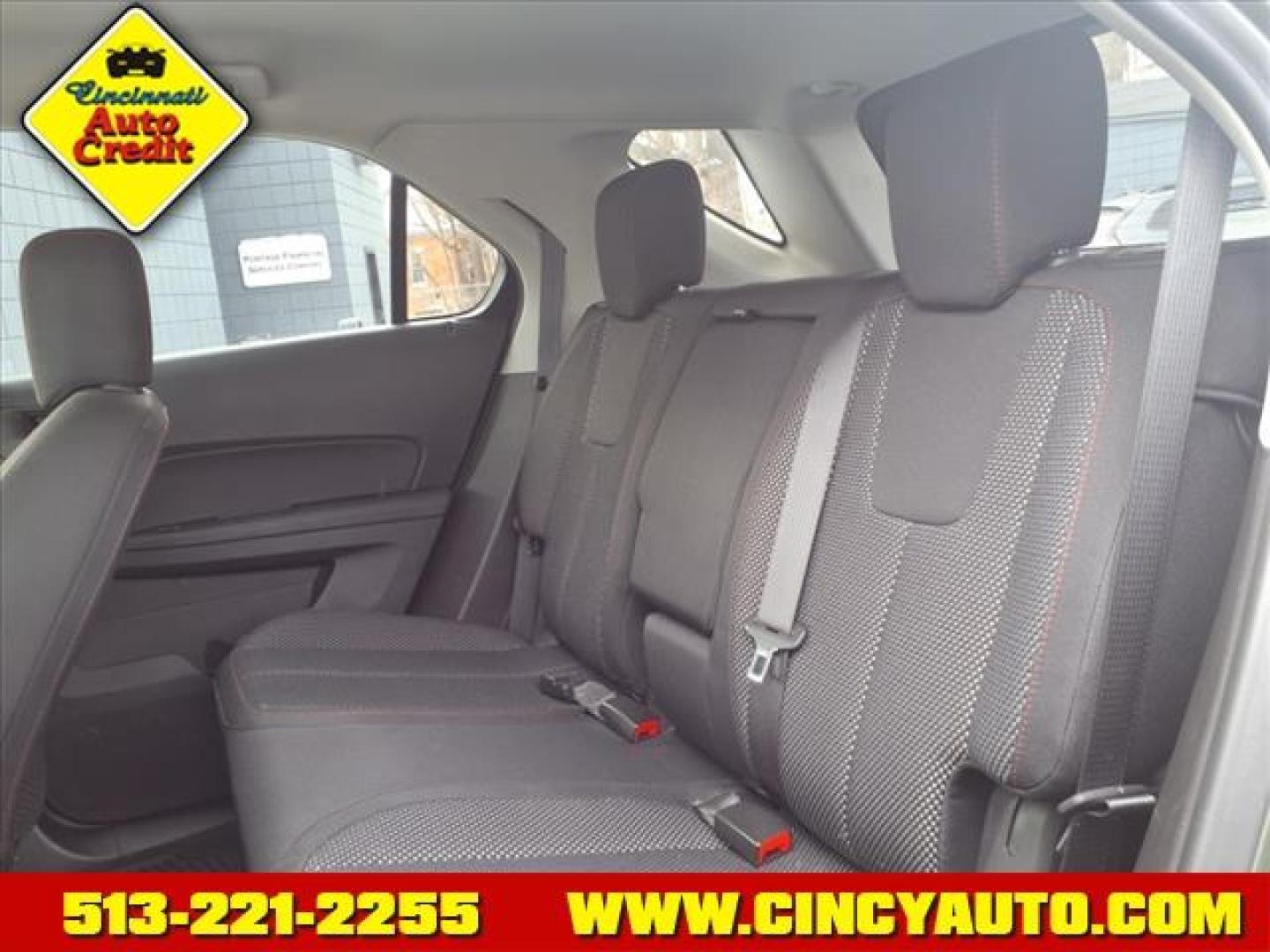 2015 Sea Grass Metallic G22 Chevrolet Equinox LT (2GNALBEK0F6) with an 2.4L 2.4L I4 182hp 172ft. lbs. Direct Injection engine, 6-Speed Shiftable Automatic transmission, located at 2813 Gilbert Avenue, Cincinnati, OH, 45206, (513) 221-2255, 39.130219, -84.489189 - Photo#4