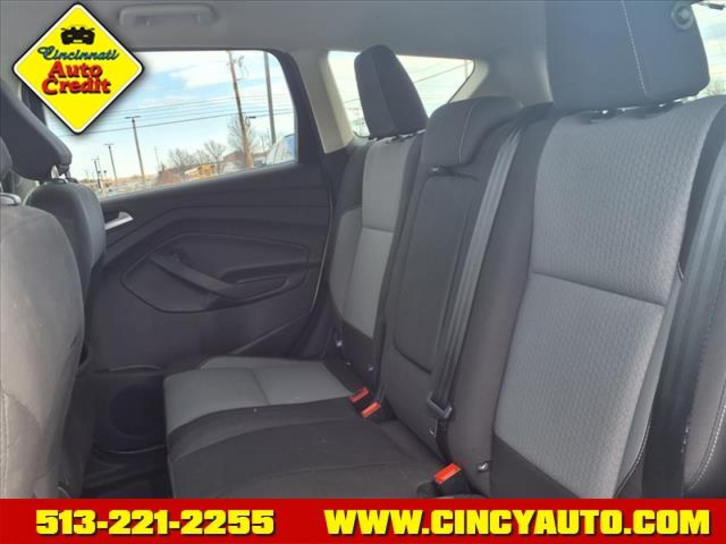 2018 Ingot Silver Ux Ford Escape SE (1FMCU0GD8JU) with an 1.5L EcoBoost 1.5L Turbo I4 179hp 177ft. lbs. Direct Injection engine, 6-Speed Shiftable Automatic transmission, located at 5489 Dixie Highway, Fairfield, OH, 45014, (513) 221-2255, 39.333084, -84.523834 - Photo#4