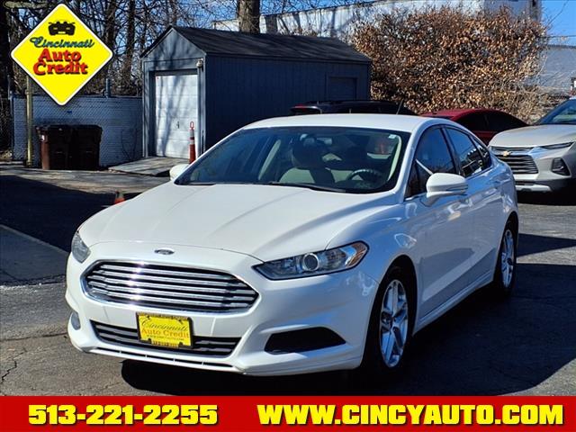 photo of 2015 Ford Fusion SE